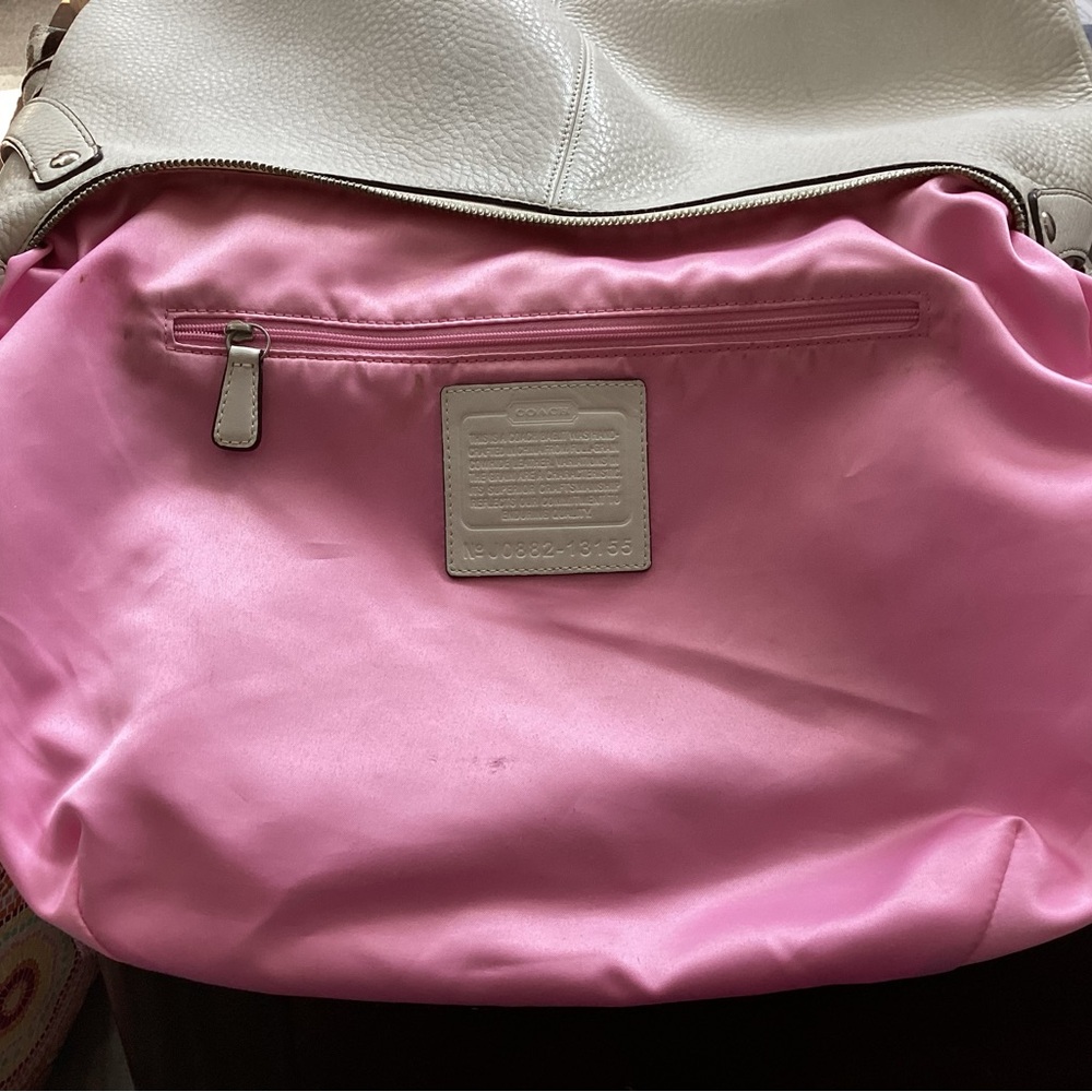 Coach Penelope Pebbled Leather Hobo Shoulder/Handbag J0882-13155 - Picture 8 of 12